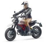 Ducati Scrambler Desert Slade com figura