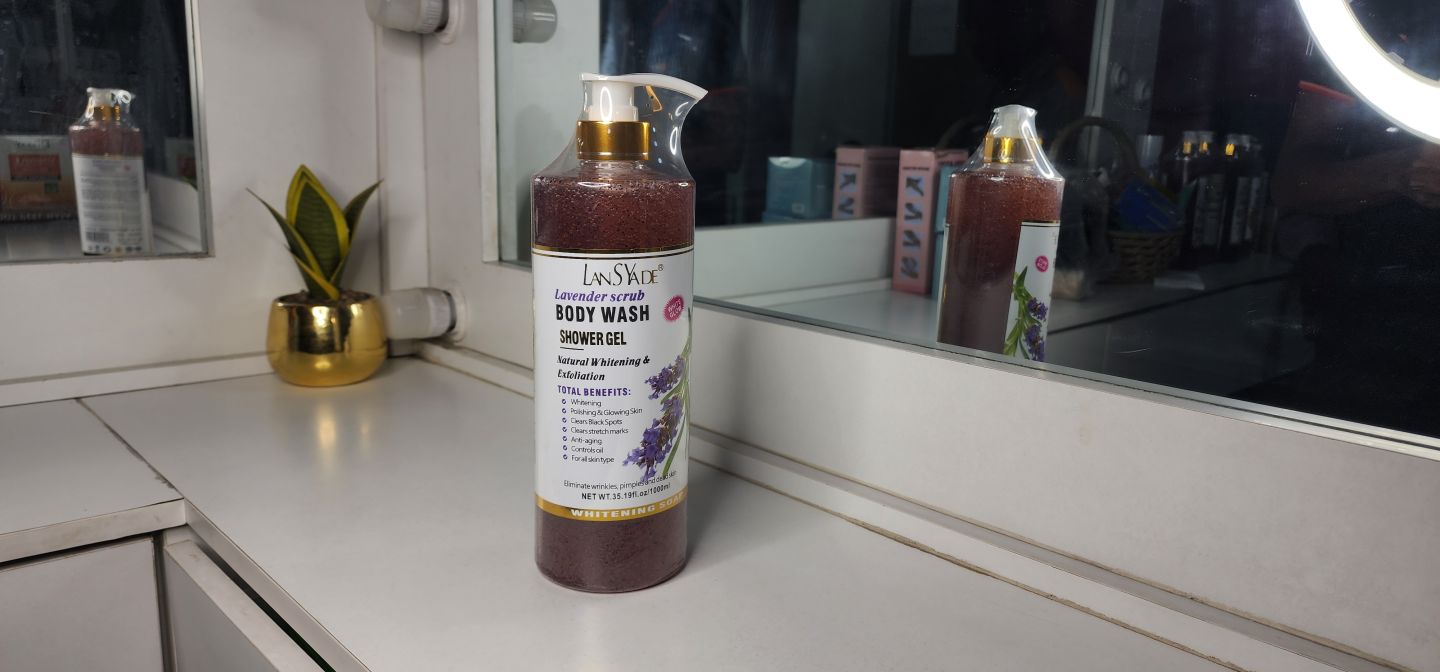 LAN SYADE GEL DE BANHO ESFOLIANTE AROMA CALMANTE DE LAVANDA 1000 ML