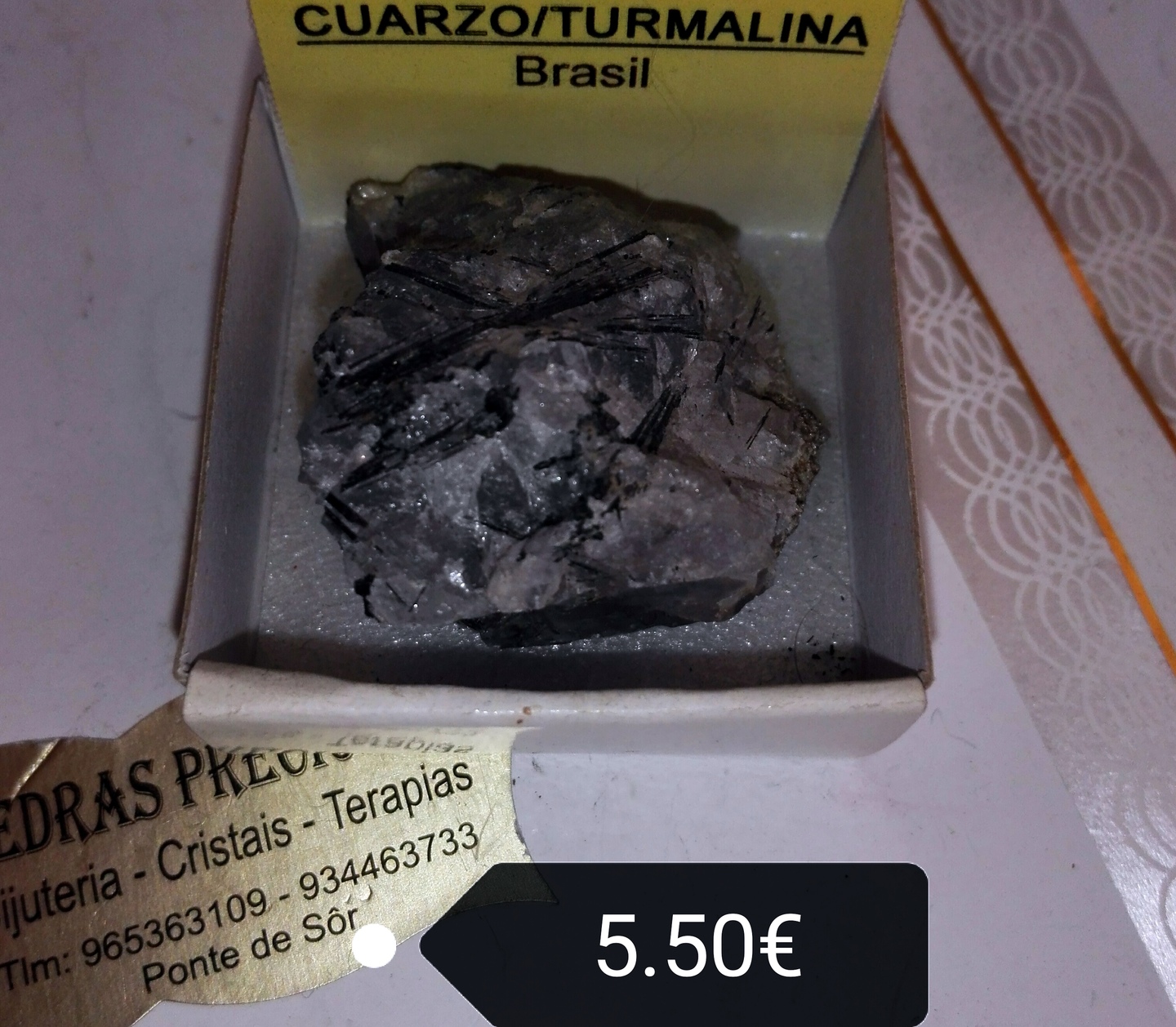 Quartzo De turmalina