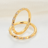 Argola Corte Quadrado com Zircônias 10mm Gold