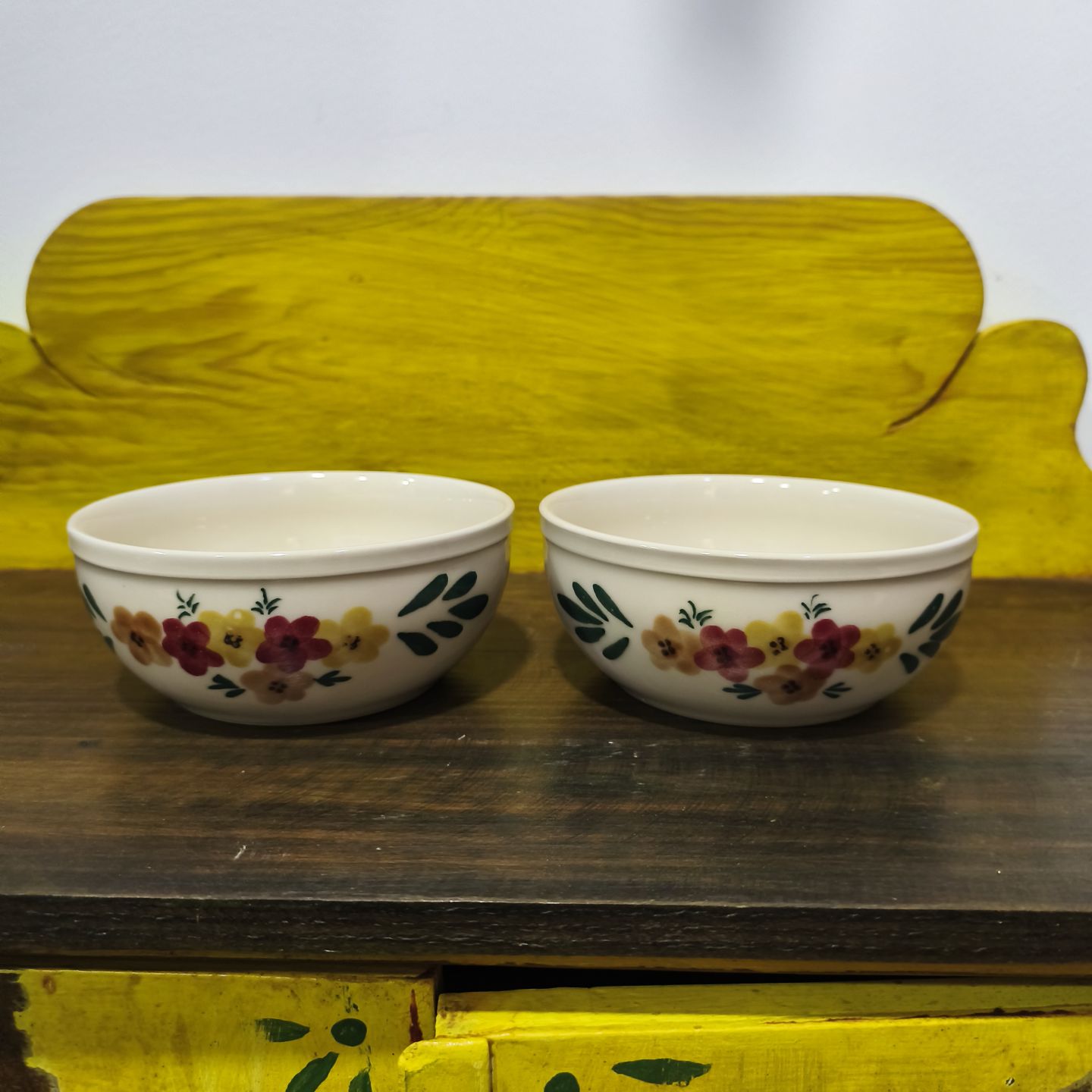 Taça de cereal com flores