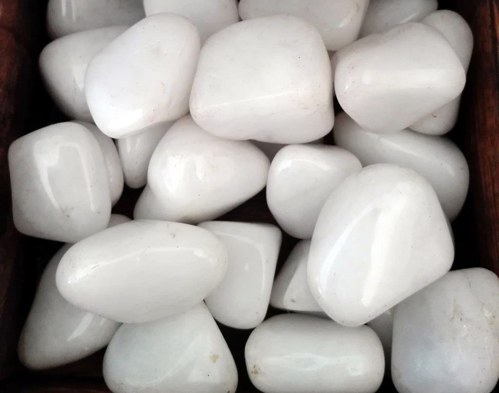 24xL  tumble stone -cuarzo blanco