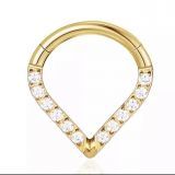 Argola em V cravejada com zirconias Gold Titanio 