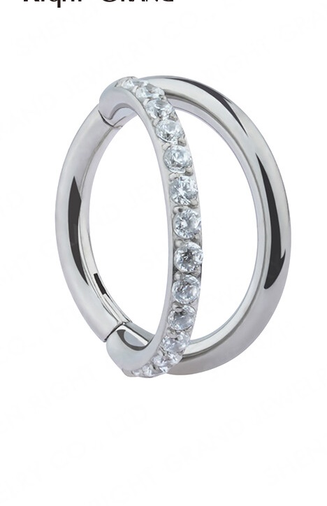 Argola Praga Dupla Silver segmentada 1 lado 8mm