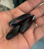 Firma pretas com listas brancas - pedra 