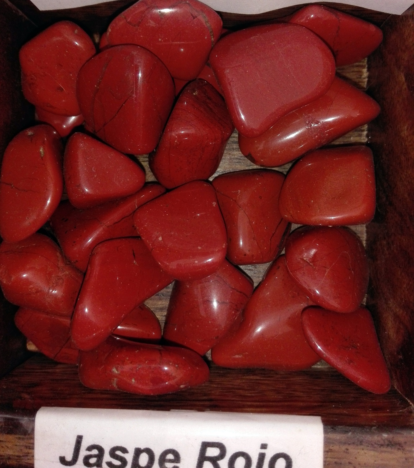 24xL  tumble stone -jaspe rojo