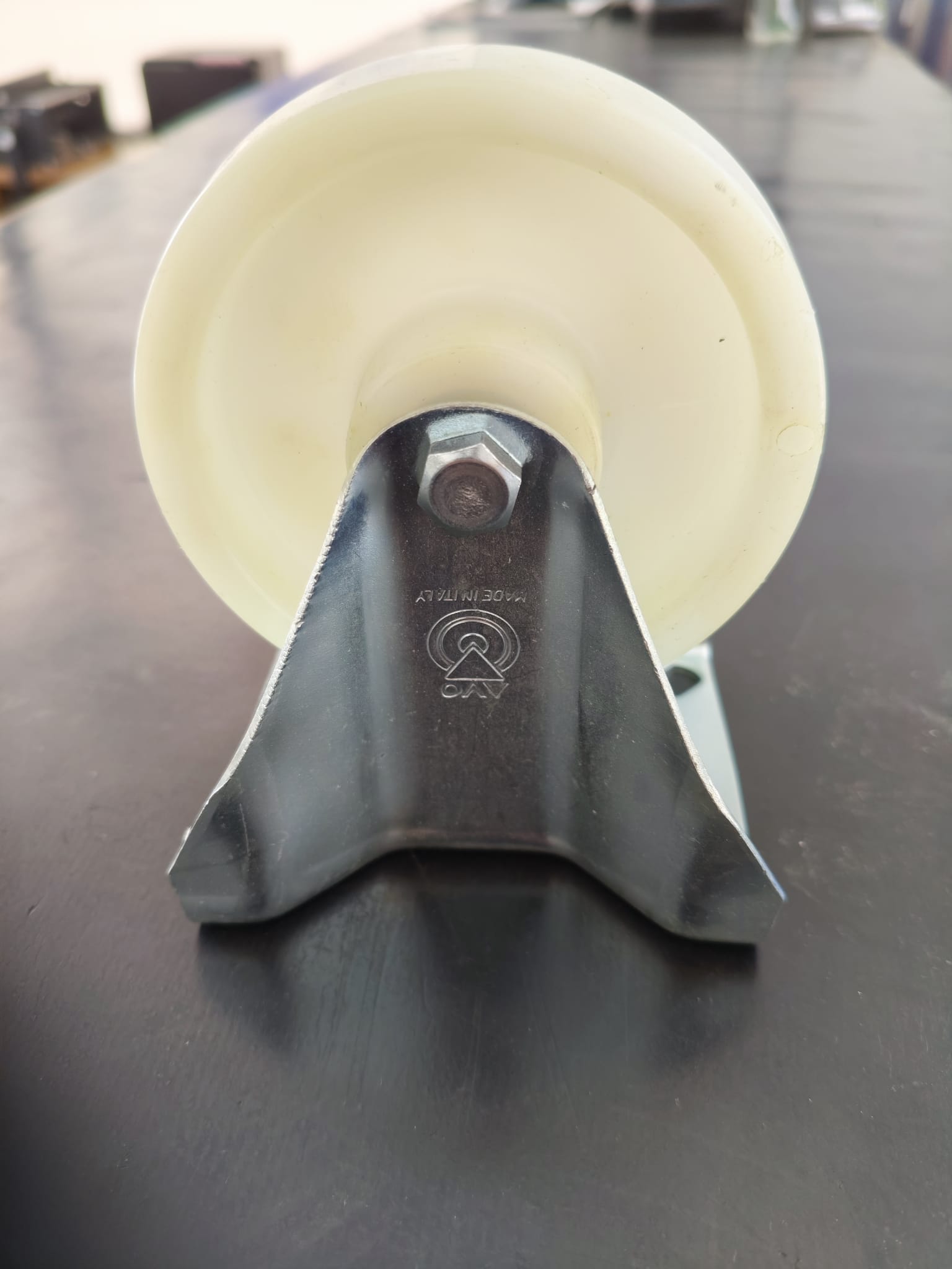 RODIZIO NYLON 118Bisa 60x35MM Fixo